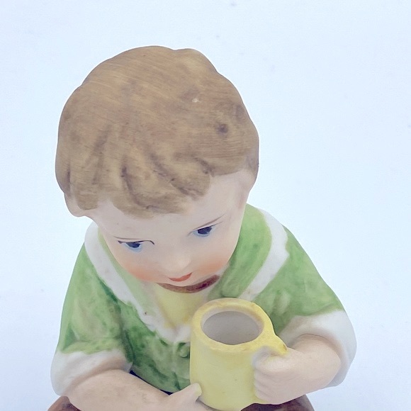 Adorable Vintage ARDCO Dallas/Japan Piano Baby Boy Bisque Figurine Signed 4 1/2” - Picture 6 of 9